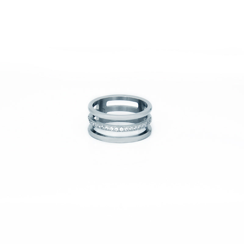 la•Label Jewelry Ring Triple Cubic Zirconia LR-003